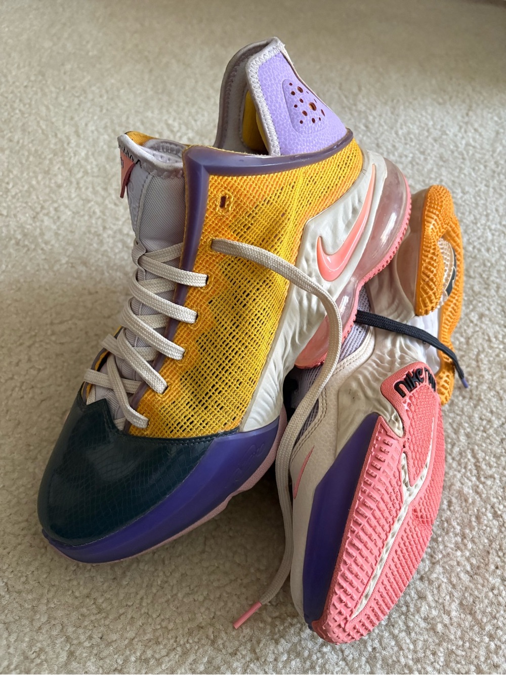 Nike Lebron XIX 19 Low Basketball Shoes 'Mismatch' (DO9829-500) Men's Size 11.5